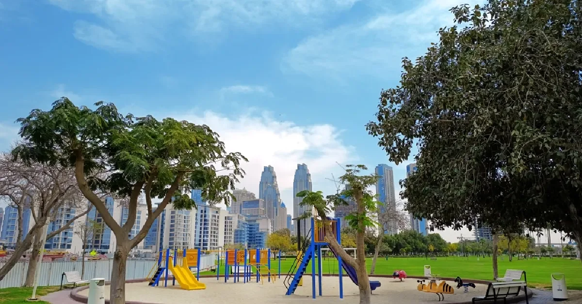 Also Explore: Al Hudaiba Public Park Nature in Dubai